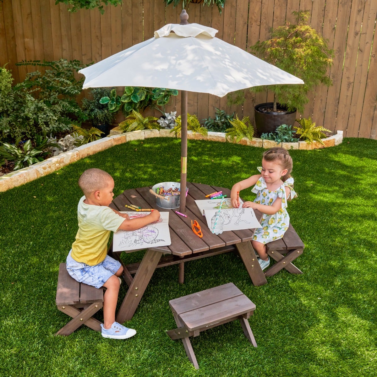 kids patio umbrella canada KidKraft Octagon Table, Stools & Umbrella Set In Bear Brown & Beige, Outdoor