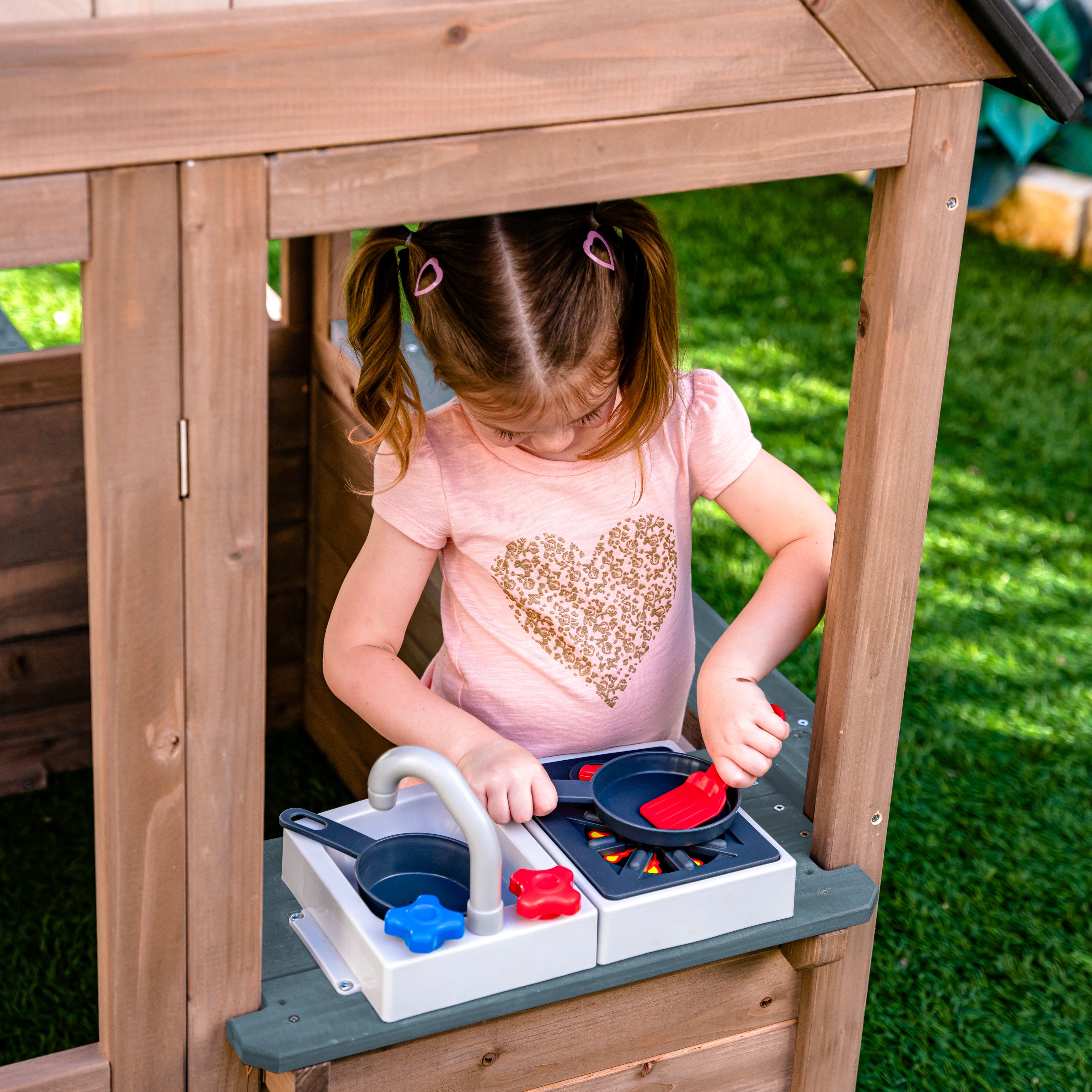 Valley View Lodge Wooden Playhouse