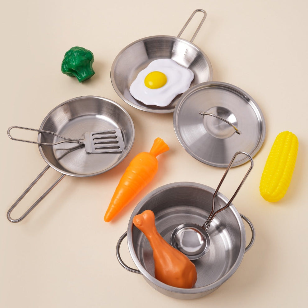 Deluxe Cookware Set with Food | KidKraft