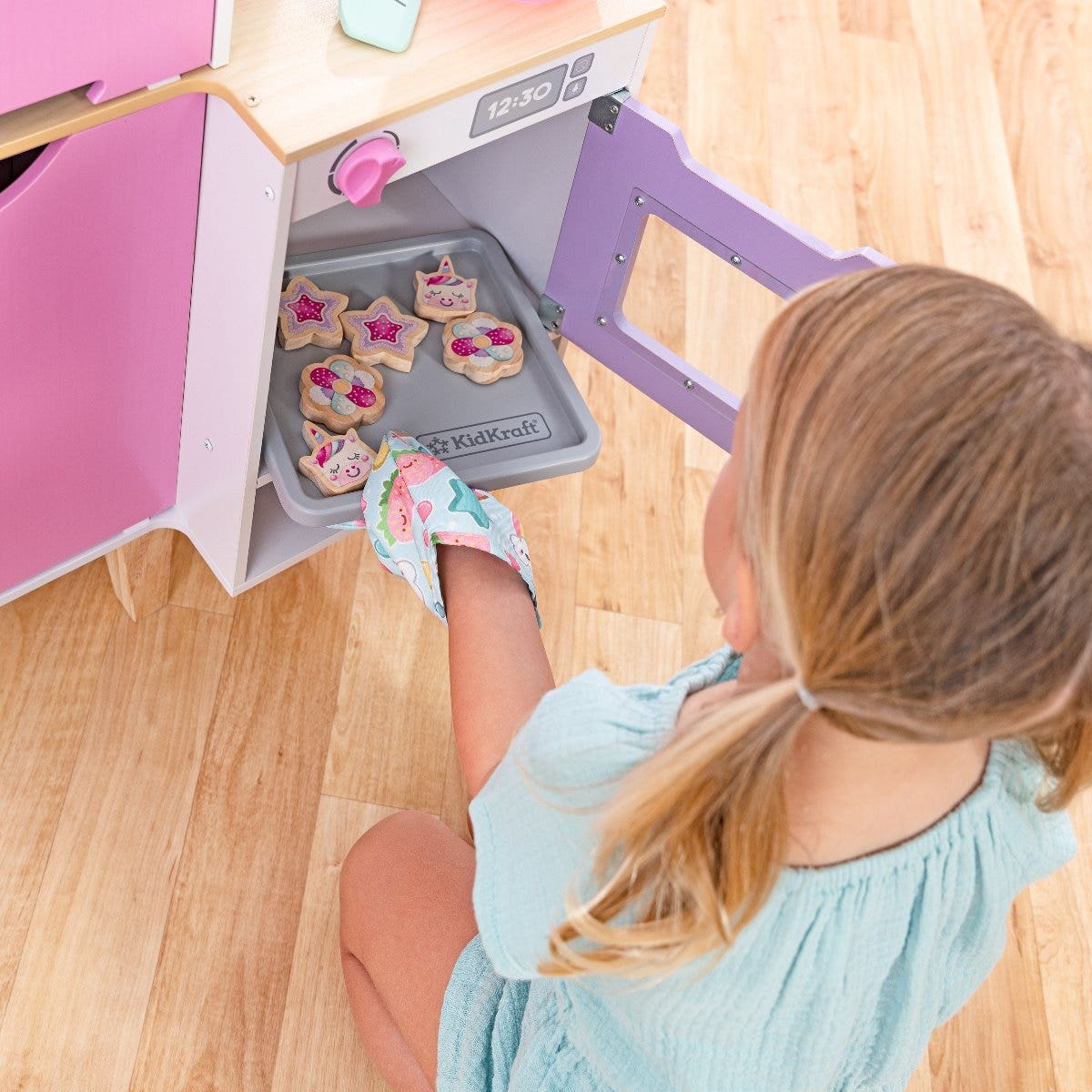So Magical: Cutout cookies and baking pan included for kids to have starry-eyed cooking fun.
