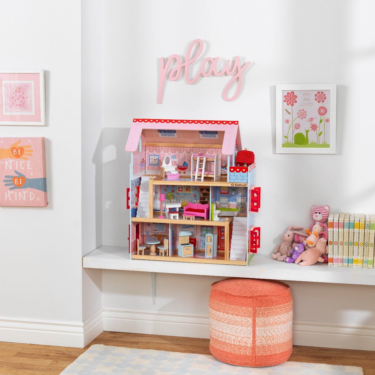 Extra-Cheerful Décor: The design of this dollhouse is cheery, super-sweet and homey. Ginghams, florals and a bright color scheme give it a country chic vibe that makes everyone feel welcome.