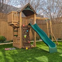 Hangout Hideaway Clubhouse Swing Set / Playset